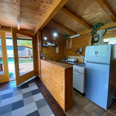 Viridian Three Boathouse Micah,