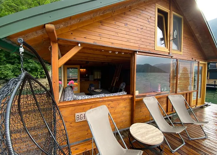 Apartament Viridian Three Boathouse Micah, Perucac