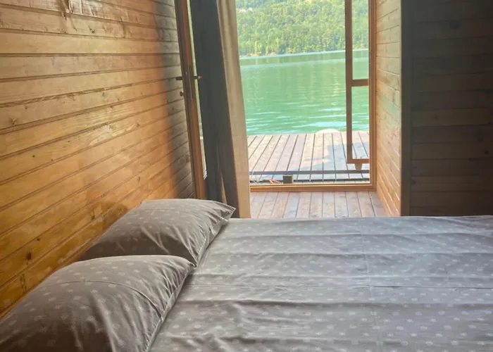 Viridian Three Boathouse Micah, Perucac